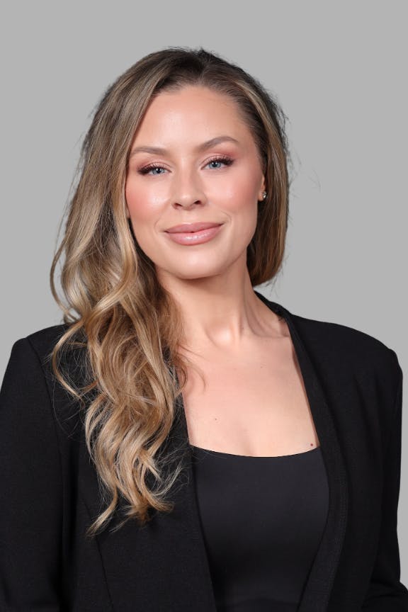 Kristy Laird, Surgical Consultant