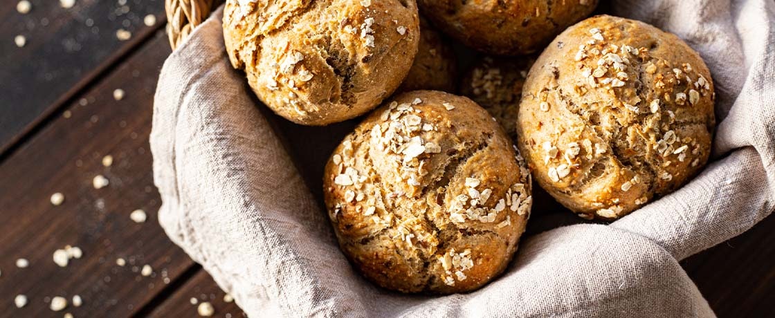 Brötchen im Brotkorb