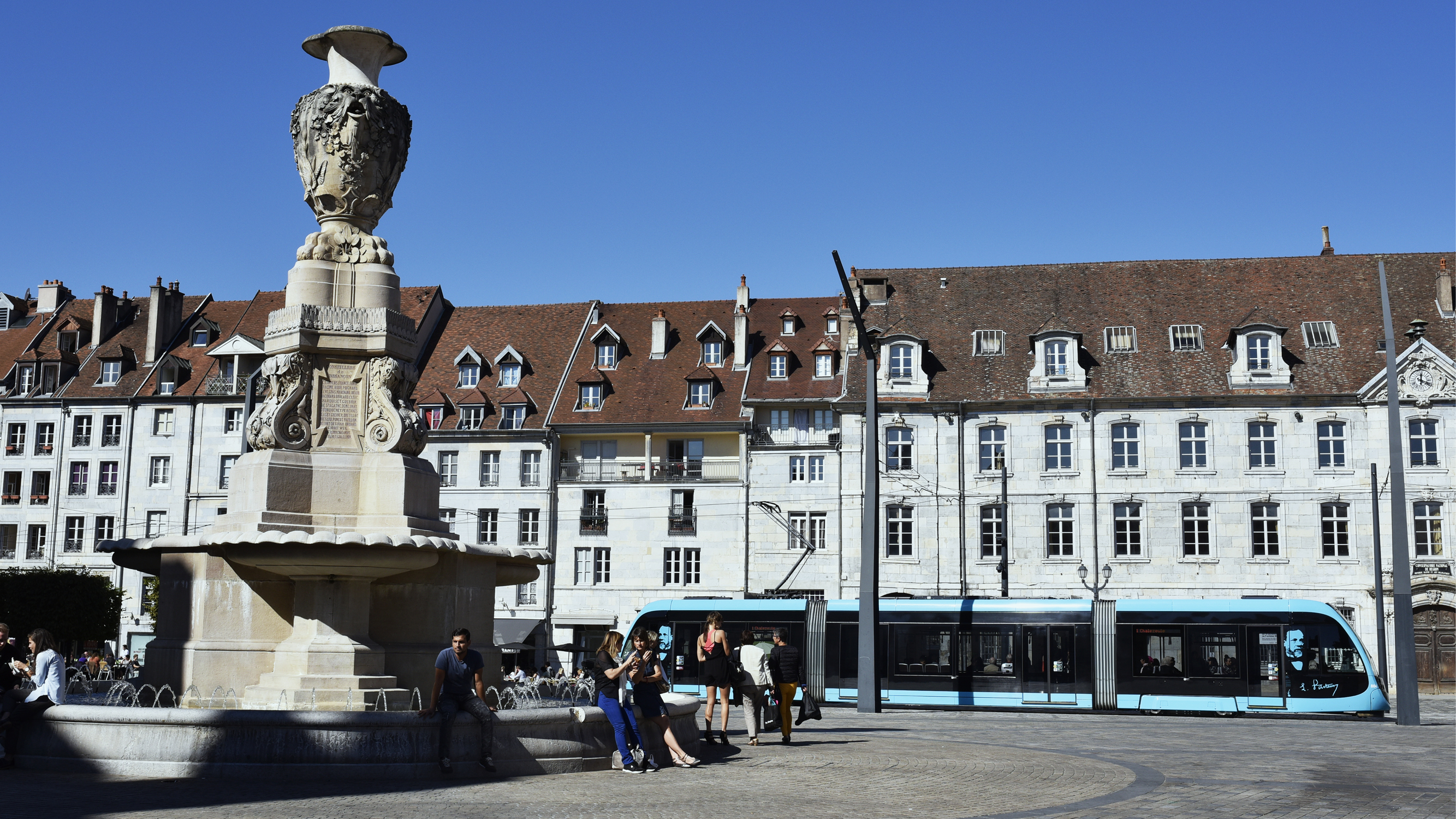 la fontaine des eaux d arcier à besançon