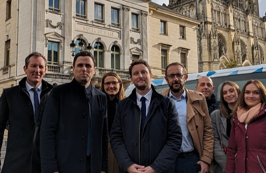 Photo de groupe pour le TAD d'Orléans