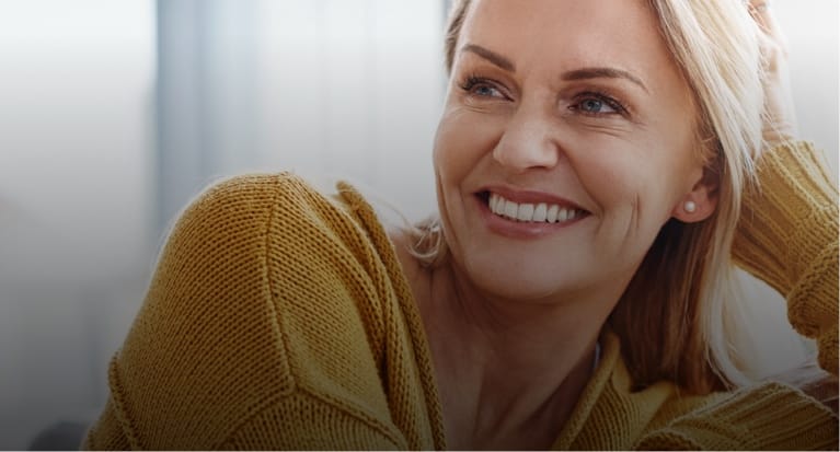 Beautiful older woman smilng