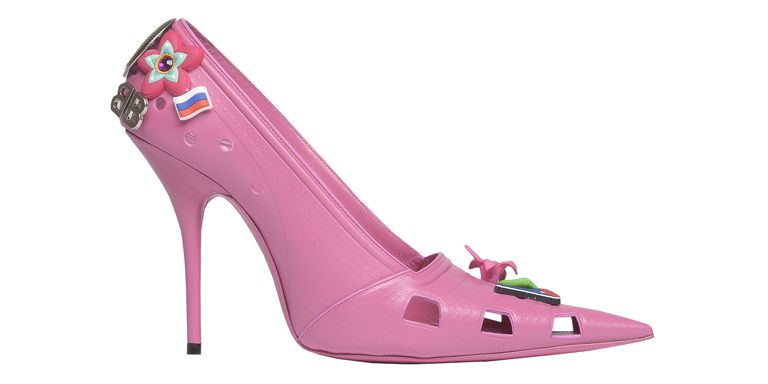 BALENCIAGA CROCS ピンク ヒール Polêmica fashion: Balenciaga lança scarpin inspirado nos sapatos Crocs
