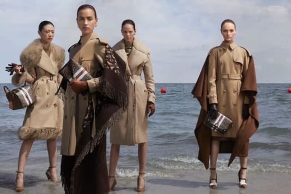 Gigi Hadid e Irina Shayk divulgam nova campanha da Burberry