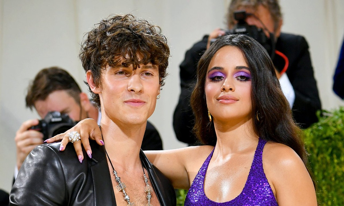 Camila Cabello e Shawn Mendes estão juntos há semanas