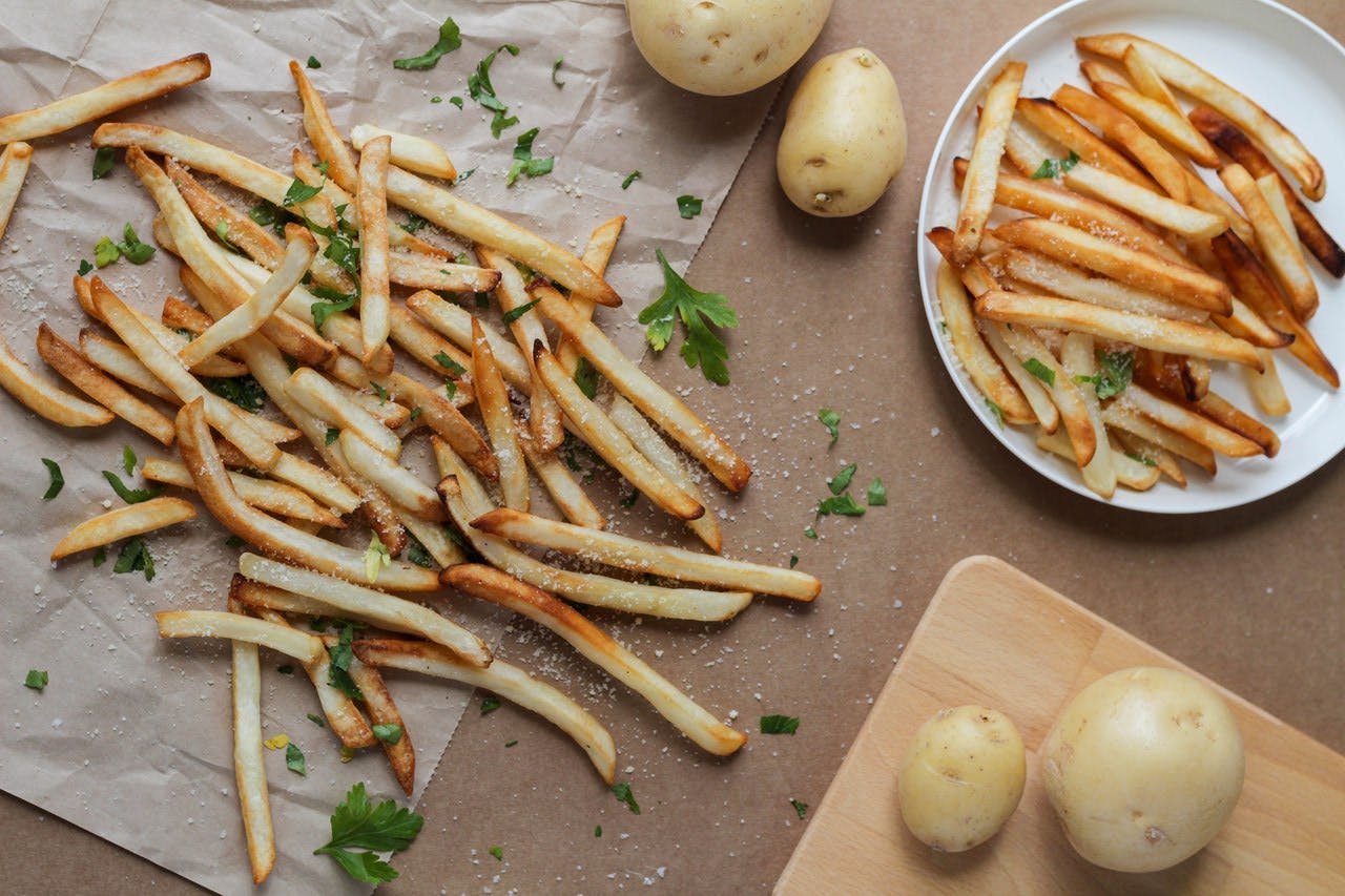 Nova pesquisa sugere que consumo de batata frita pode estar ligado