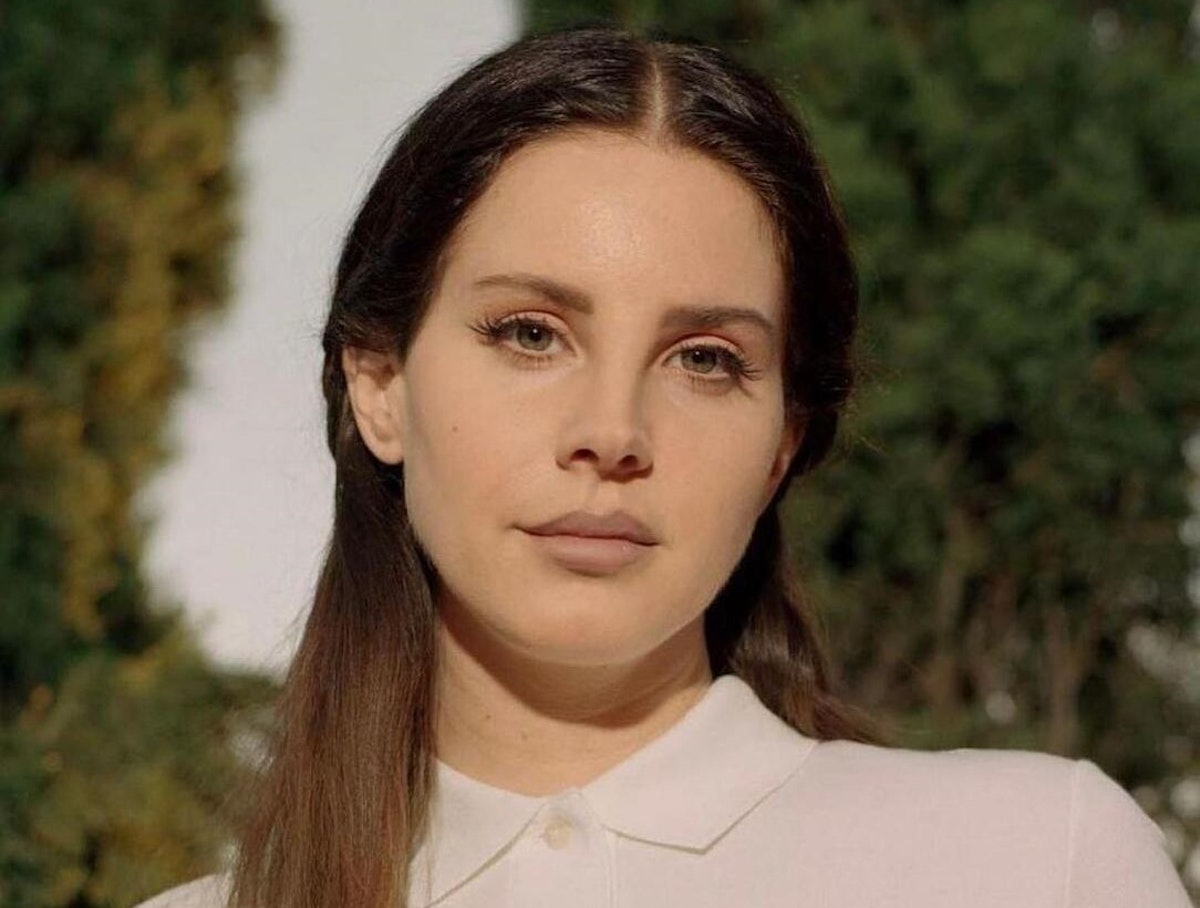 Lana Del Rey: baterista da cantora faz discurso xenofóbico