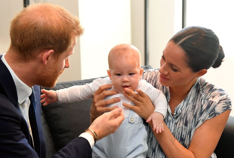 Archie, filho de Harry e Meghan, comemora seu 1º aniversário
