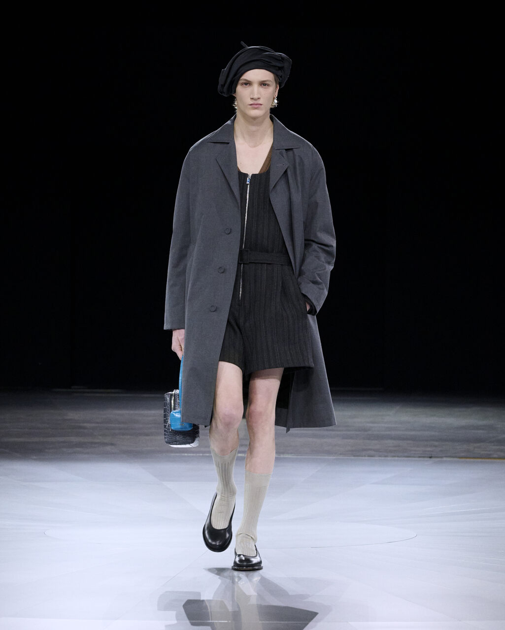 Dior apresenta sua nova coleção masculina de inverno em Paris