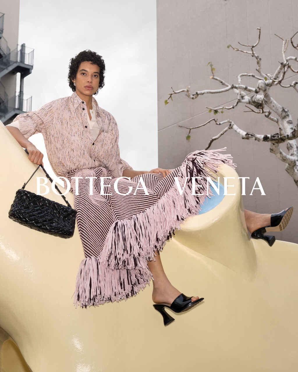 Bottega Veneta apresenta nova campanha de verão 24
