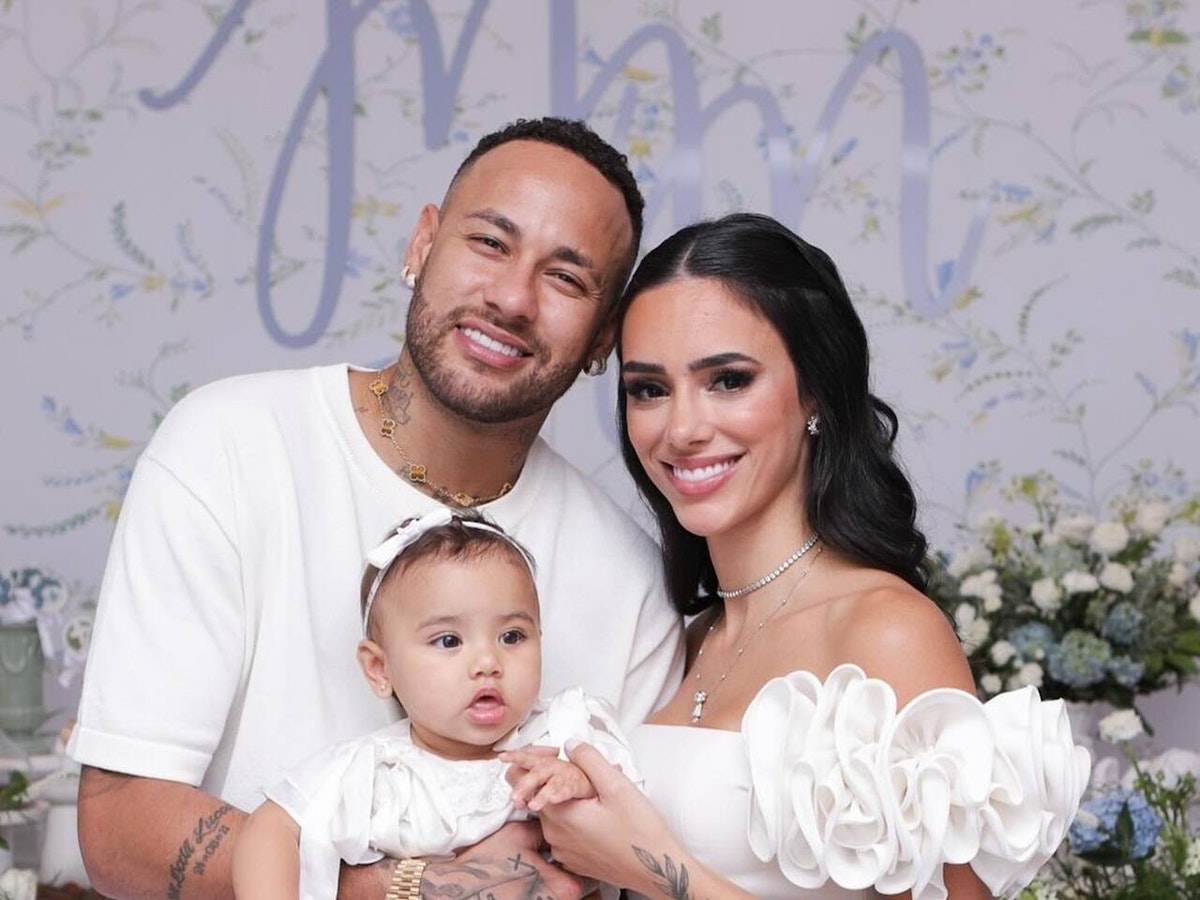 neymar-e-bruna-biancardi-batizam-mavie-com-celebra-o-ntima