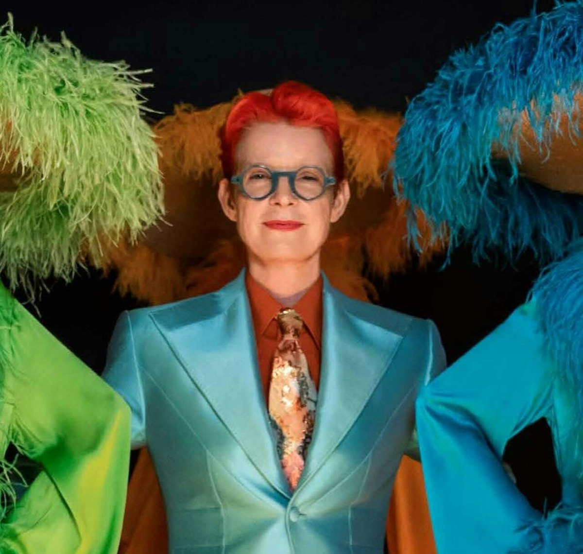 Sandy Powell revisita suas inspirações e obras em exposição