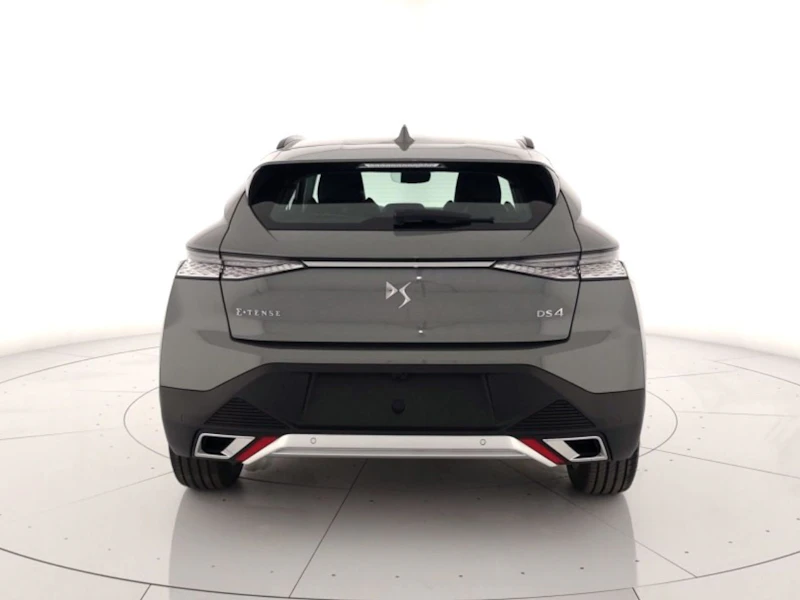 Ds DS4