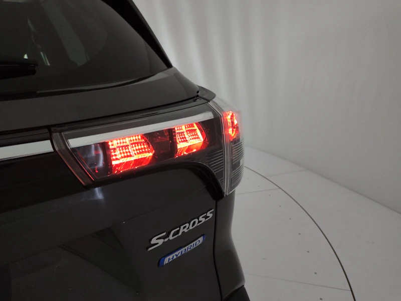 Suzuki S-Cross