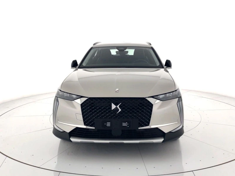 Ds DS4