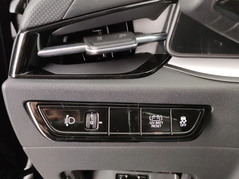 Kia Niro Nuovo Ibrido benzina Niro Porto Mantovano