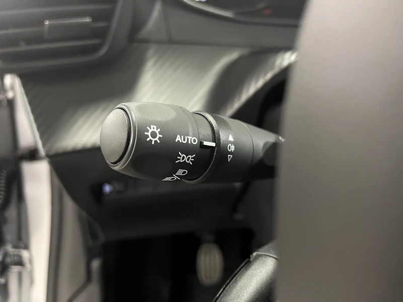 Peugeot 208 Nuovo Benzina 208 Verona