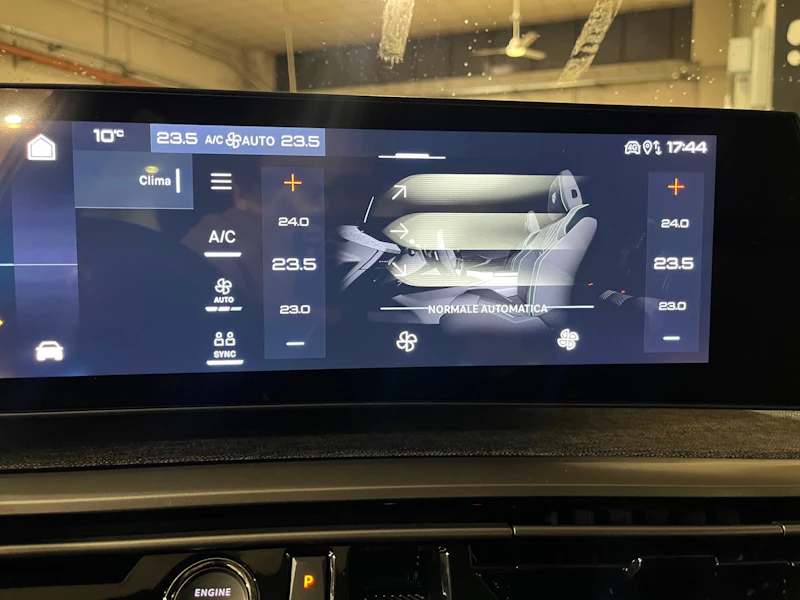 Peugeot 3008 Nuovo Ibrido benzina 3008 Verona