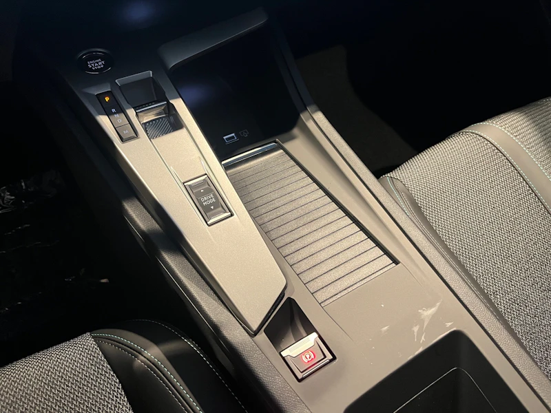 Peugeot 408 Nuovo Ibrido benzina 408 Verona