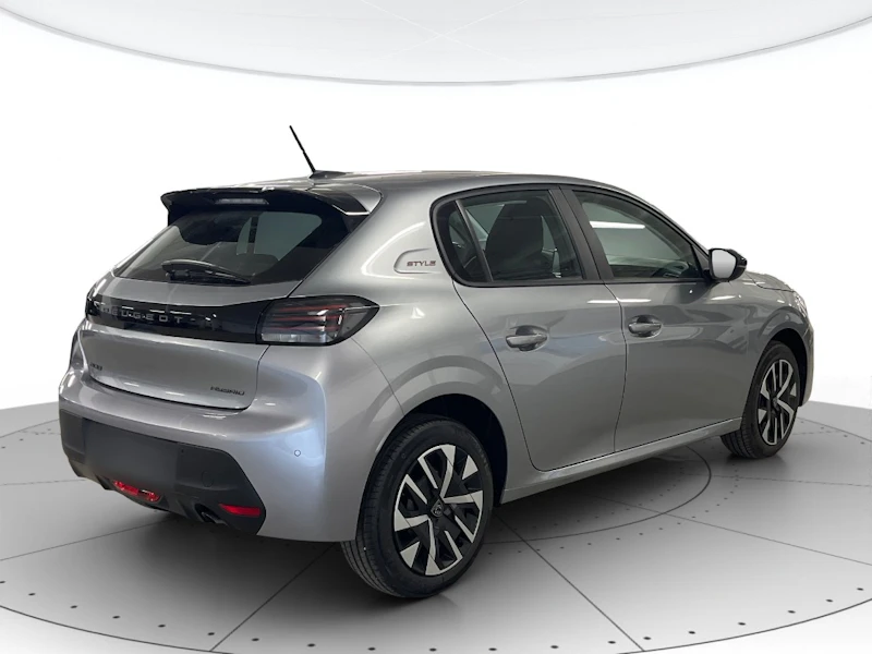 Peugeot 208 Nuovo Ibrido benzina 208 Verona