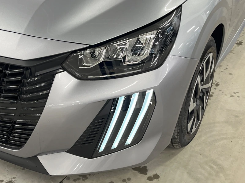 Peugeot 208 Nuovo Ibrido benzina 208 Verona