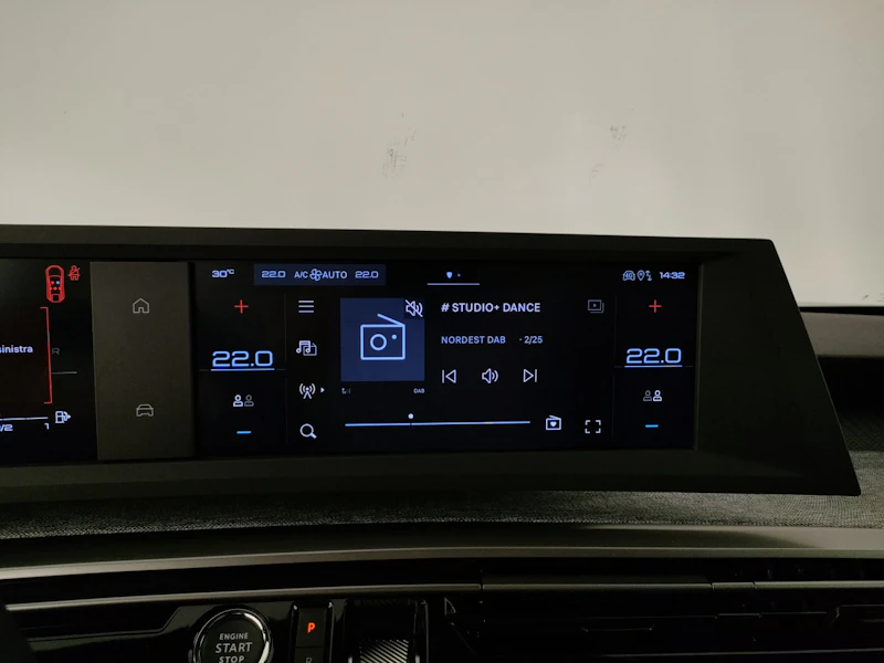 Peugeot 3008 Nuovo Ibrido benzina 3008 Porto Mantovano