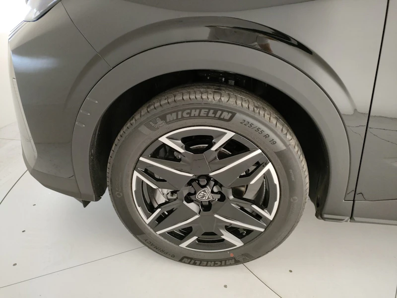 Peugeot 3008 Nuovo Ibrido benzina 3008 Porto Mantovano