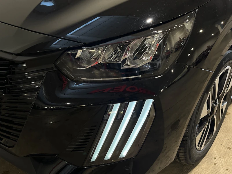 Peugeot 208 Nuovo Benzina 208 Verona