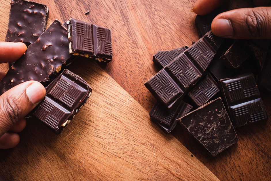 Health benefits of dark chocolate and how much you should eat