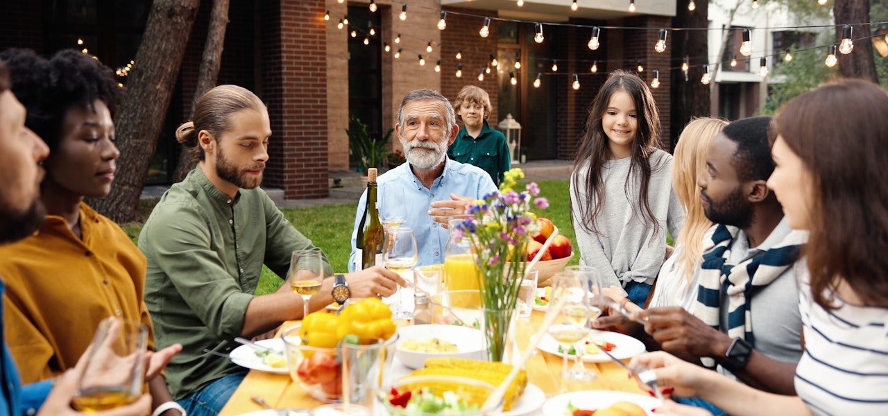 family-and-friends-at-dinner