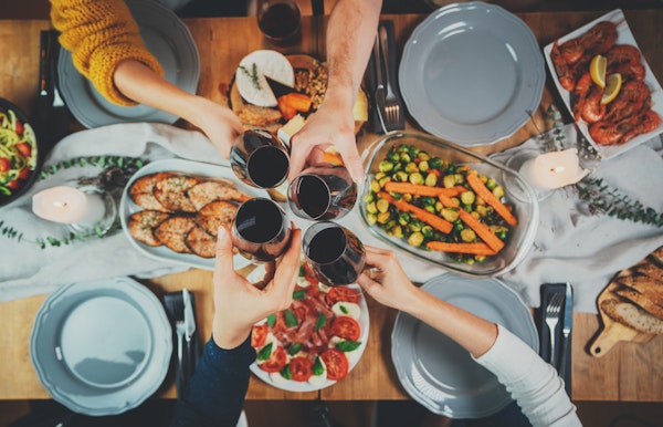 friends-eating-dinner-with-red-wine