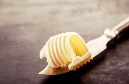 butter-on-knife