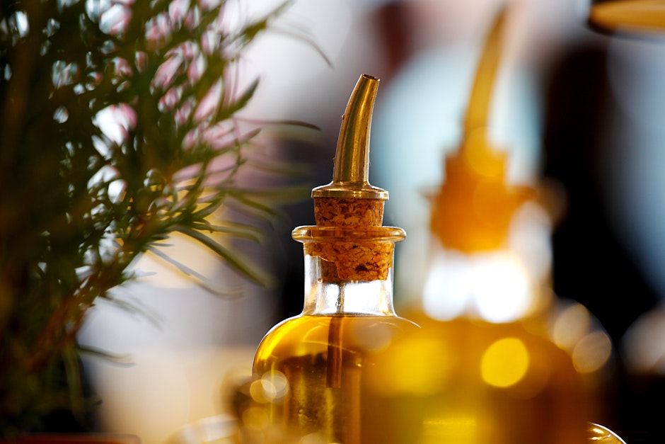 4 Healthy Oils Beyond Olive Oil to Eat Every Week, According to a