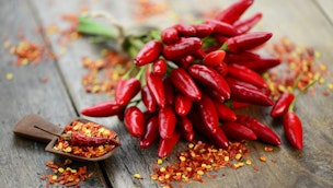 red-chilis-and-chili-flakes