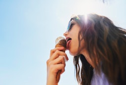 enjoying-ice-cream-in-the-sun