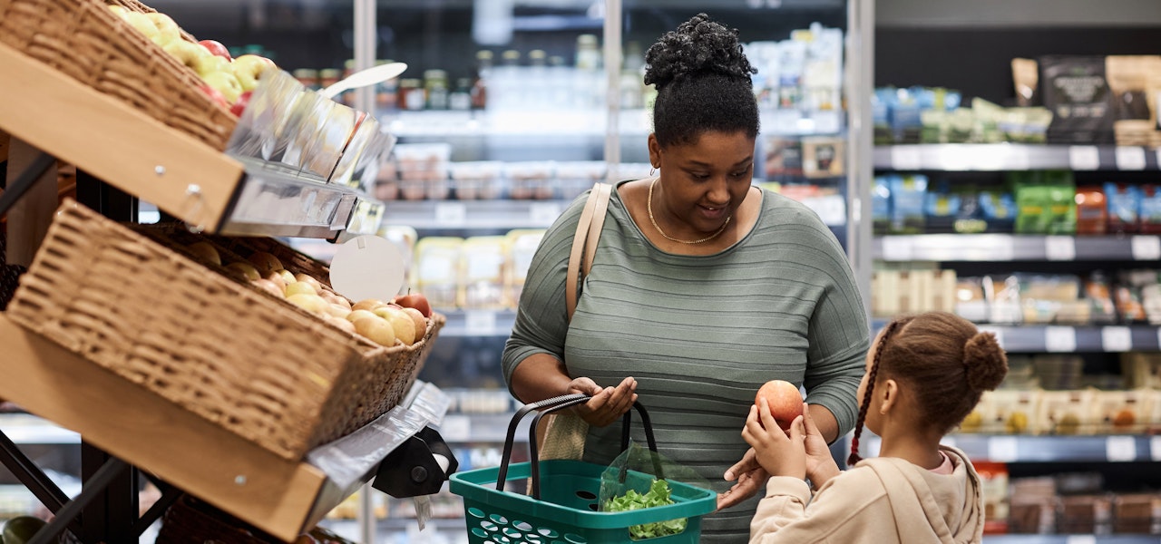 mother-and-child-shopping-for-veg