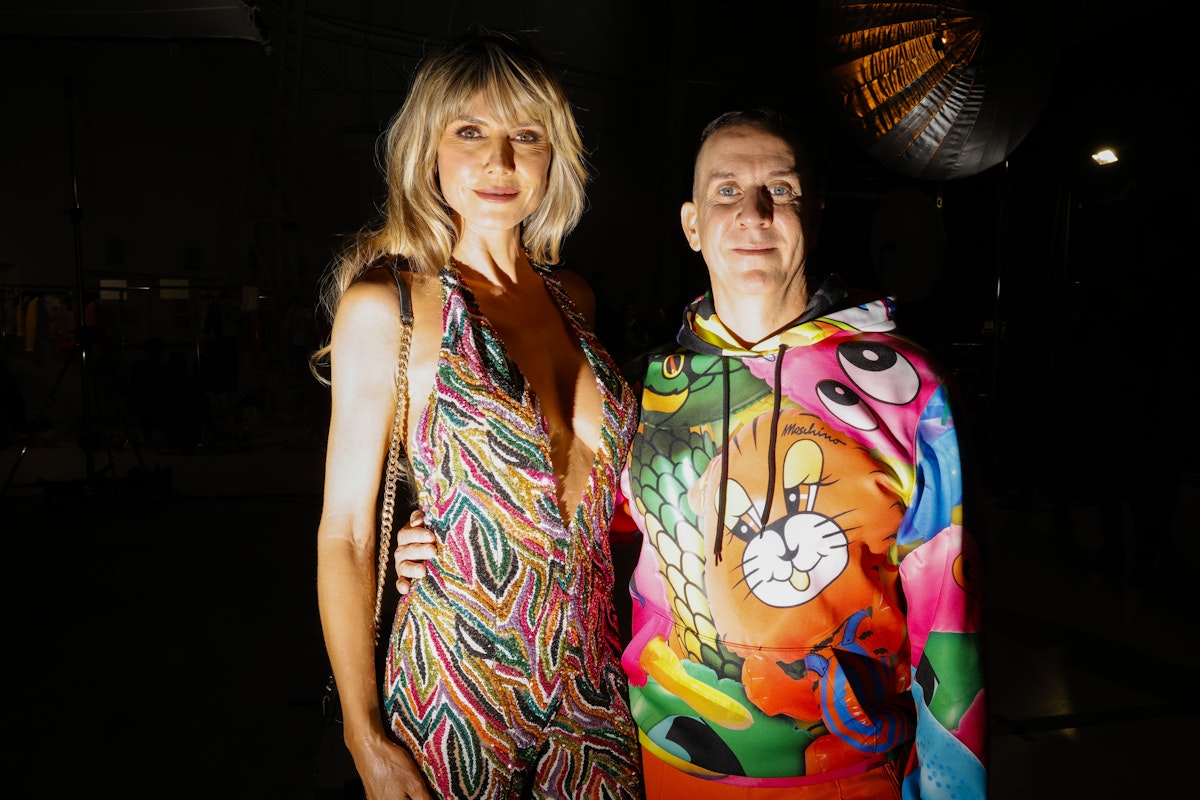 „Moschino“ kūrybos vadovas Jeremy Scottas pranešė paliekantis mados namus