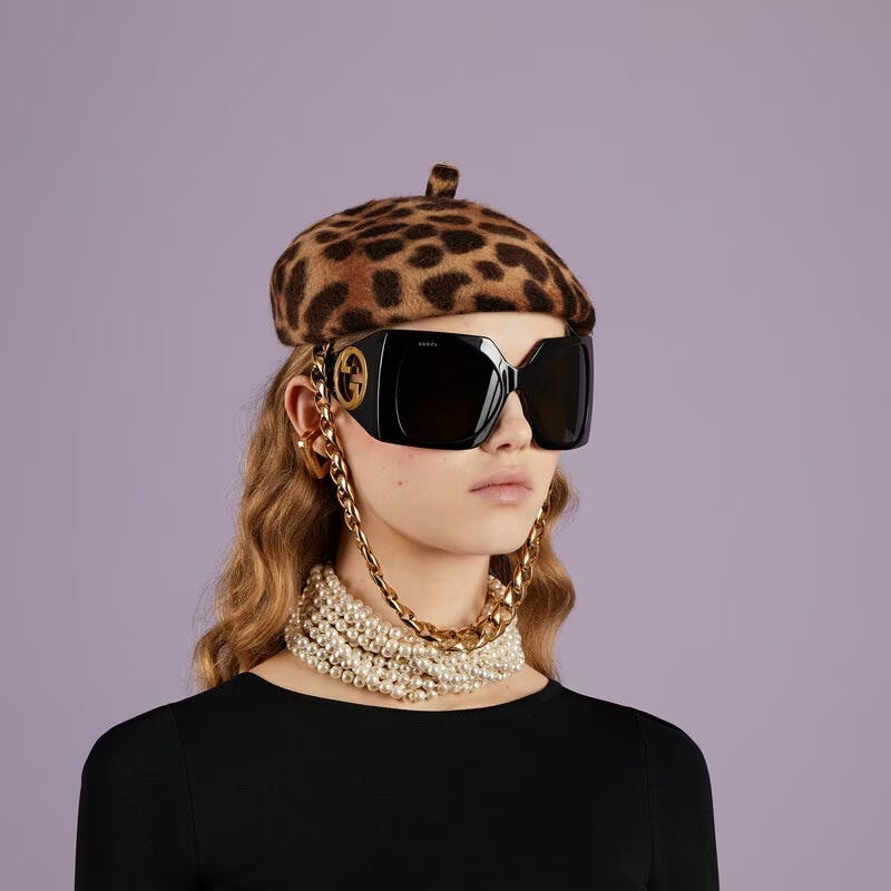 Naujoje „Gucci“ saulės akinių kolekcijoje – sugrįžimas į 8-ąjį dešimtmetį