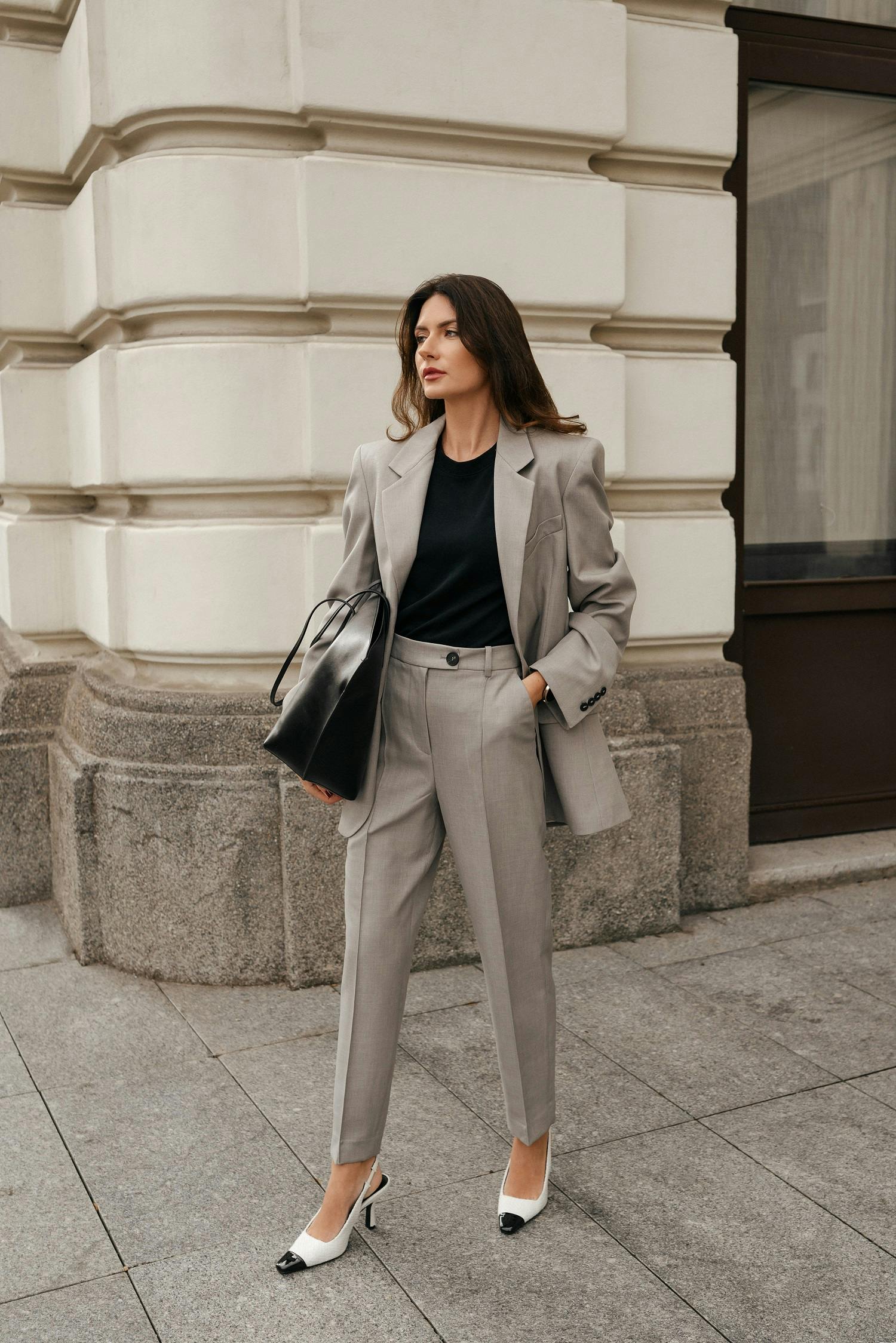 L'Officiel Lithuania