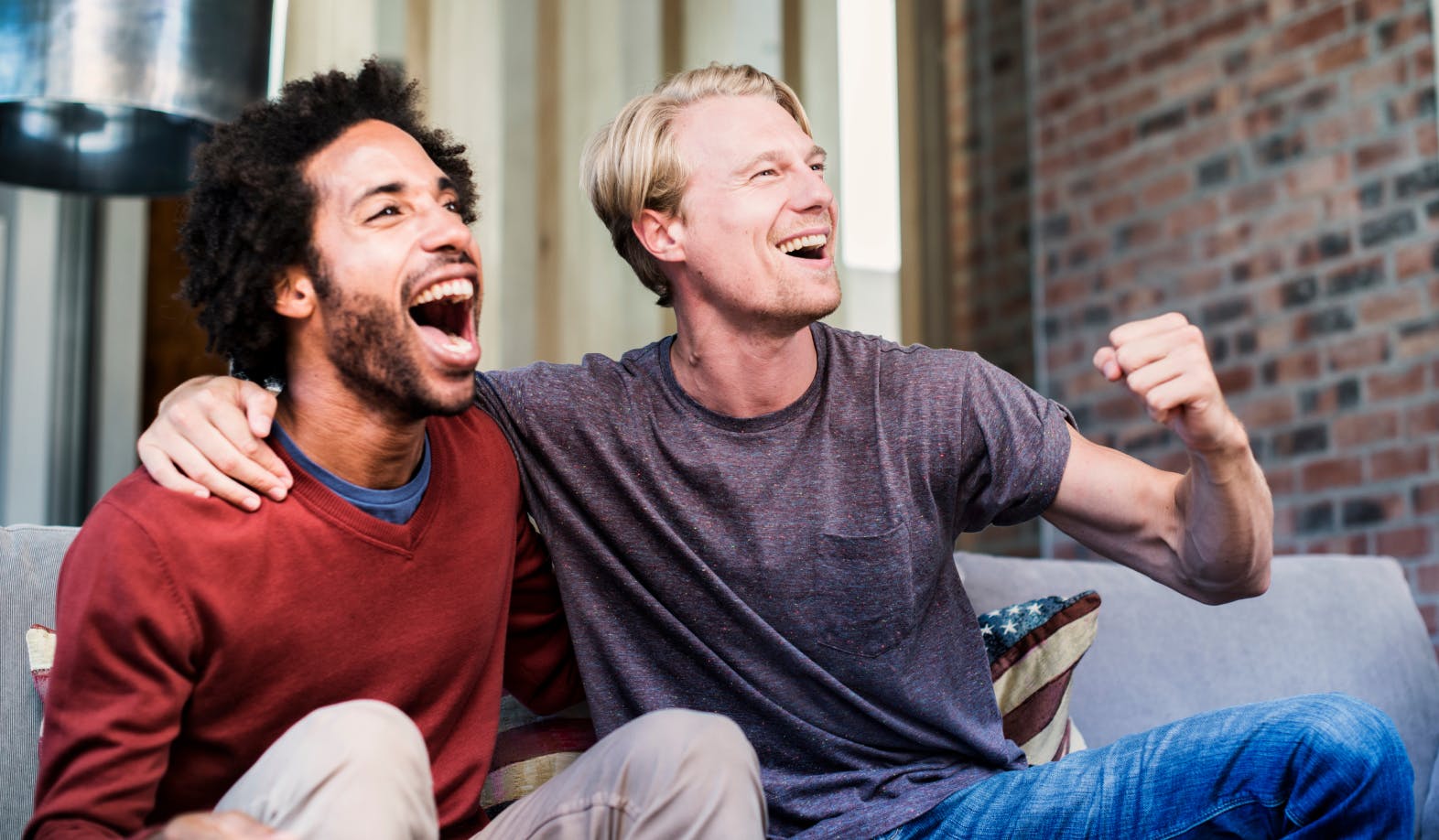 blogpost-image of two friends
