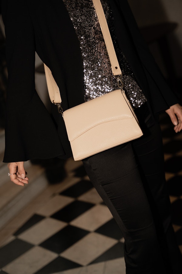 Fashion startup branding, Bognandi Photography - By Banoo, after work bag