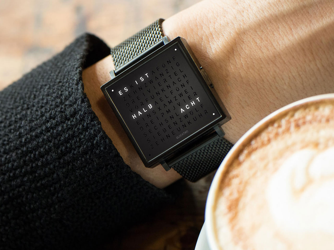 Qlocktwo Armbanduhr Bildgalerie 7