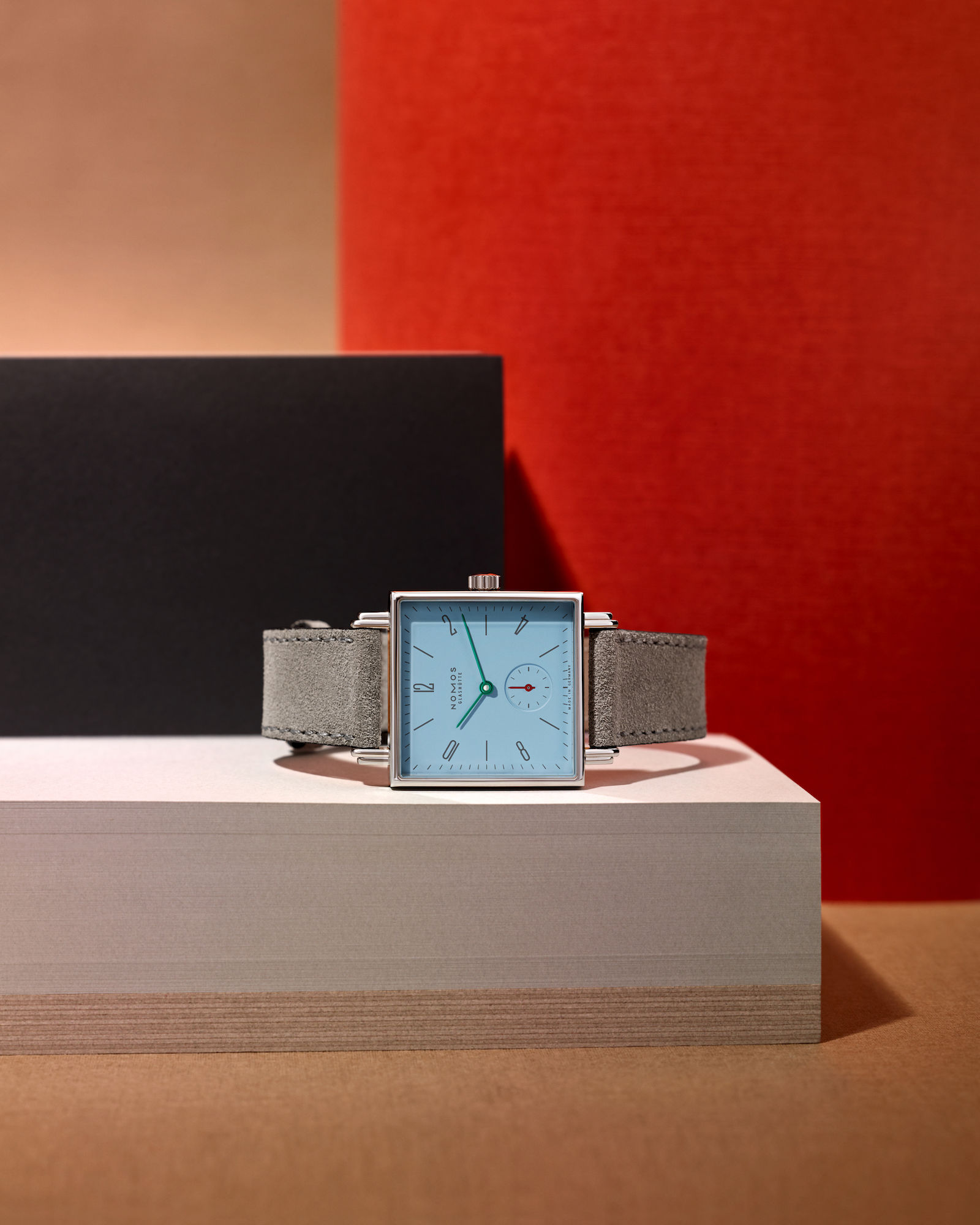Nomos Tetra