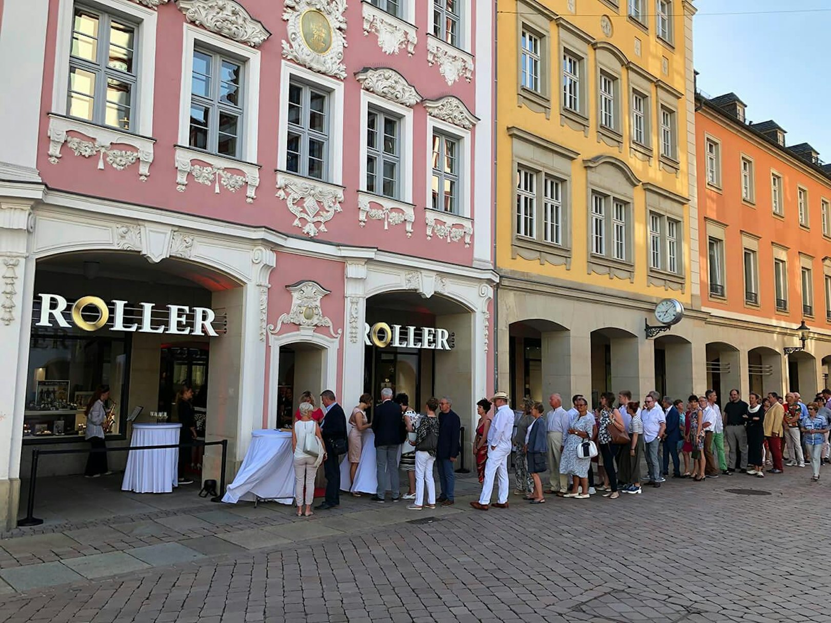Eröffnungsfeier neues Geschäft