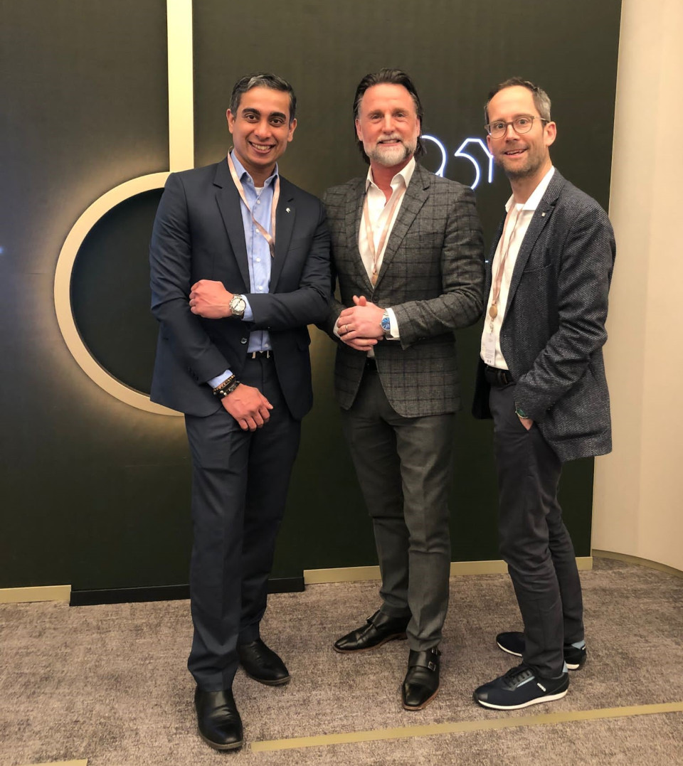 Treffen am Messestand von Frederique Constant