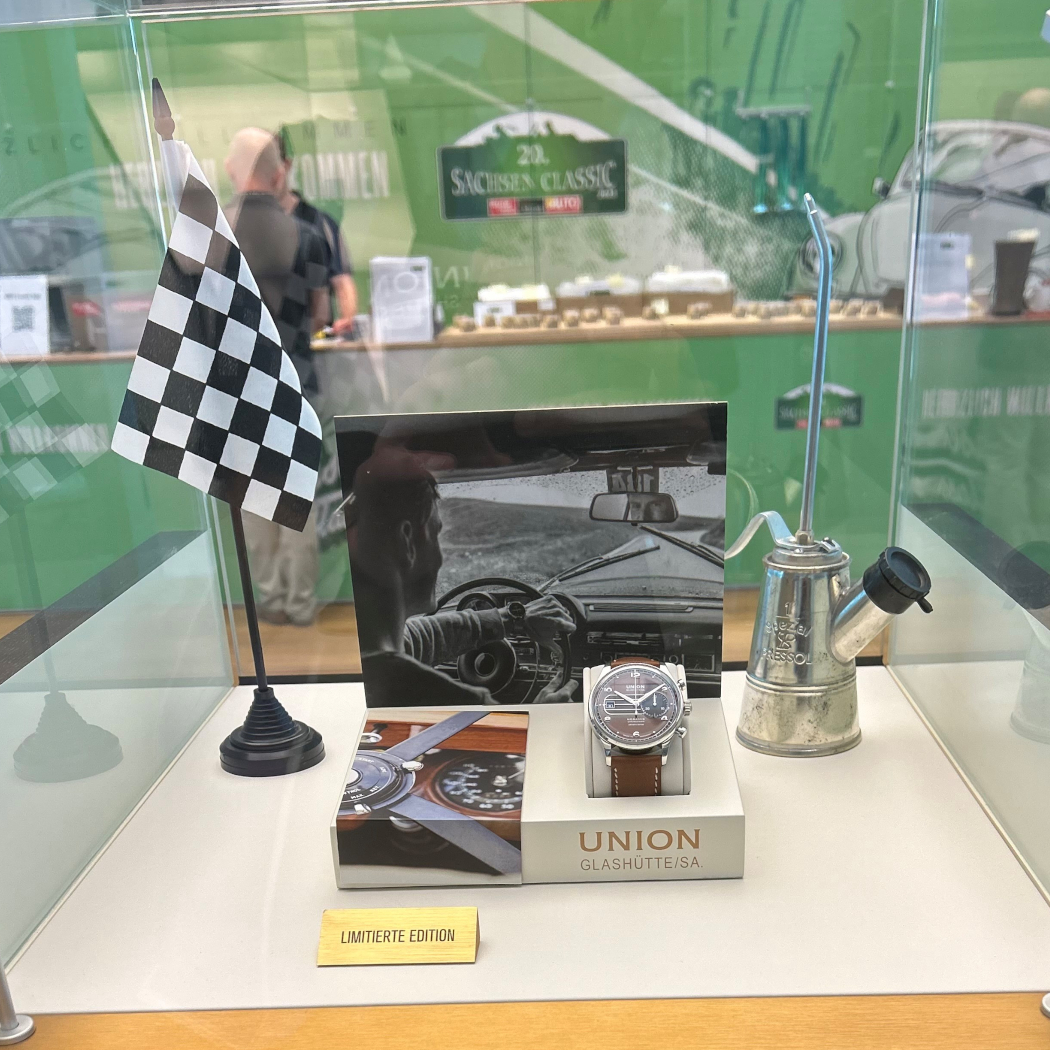 Newsbeitrag Sachsen Classic 2023 - neues Union Modell in Vitrine ausgestellt