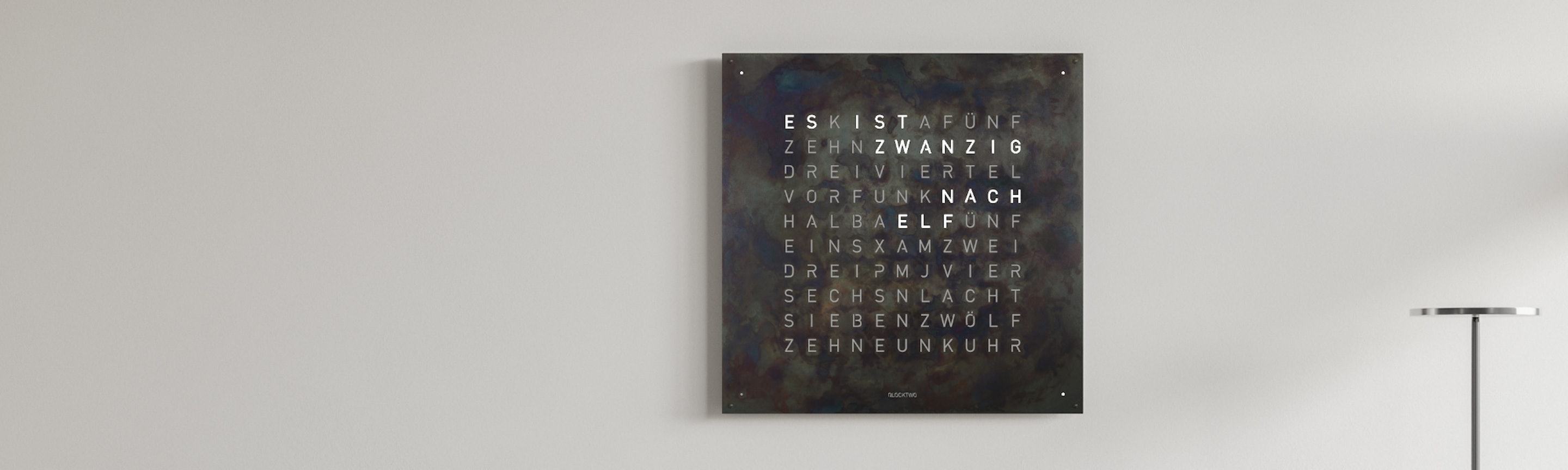 Qlocktwo Markenheader - Raw Iron