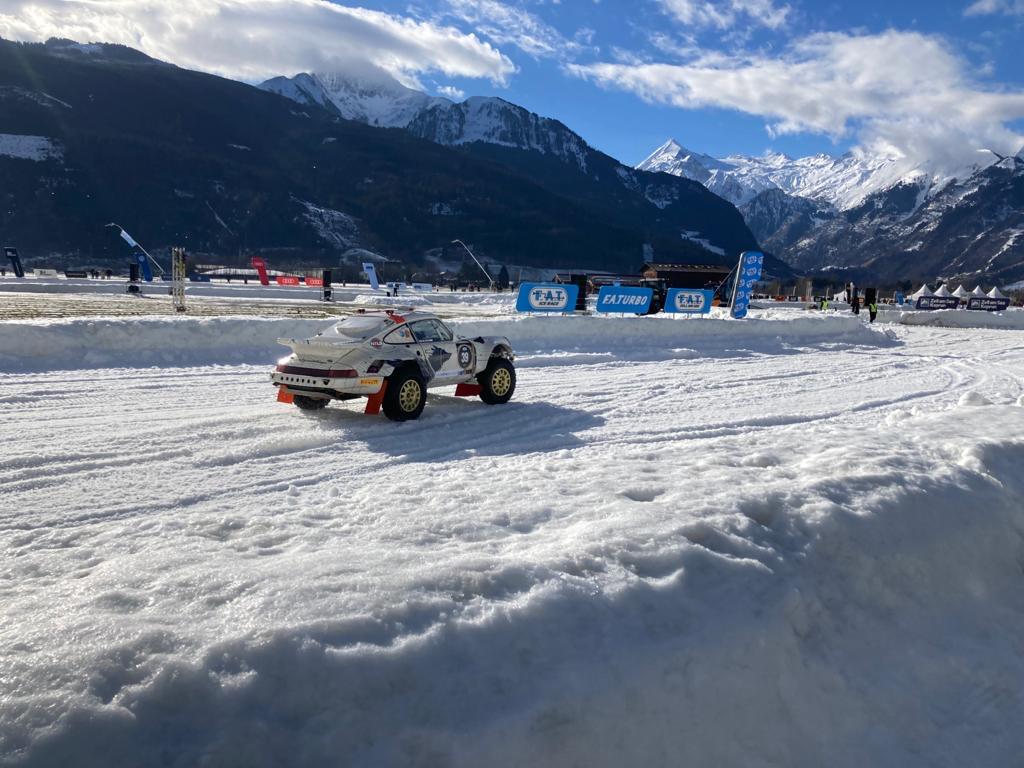 Vereistes Flugplatzgelände Zell am See