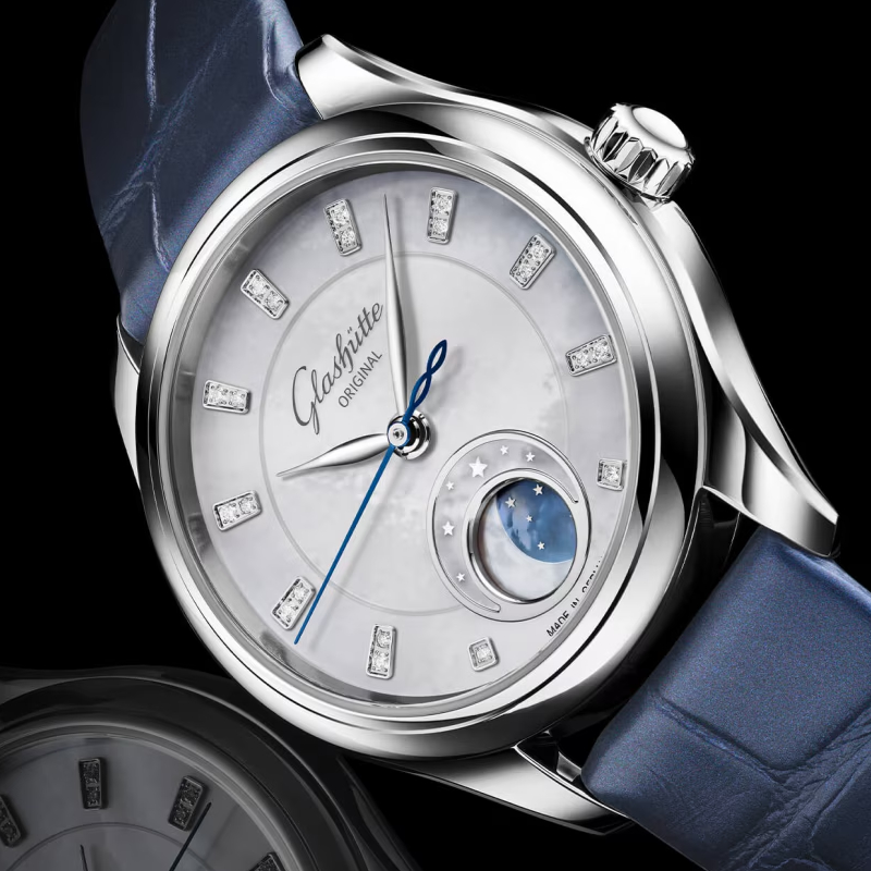 Neuheiten 2024 - Bildgalerie Glashütte Original Lady Serenade mit Perlmutt-Zifferblatt und blauem Lederarmband 2