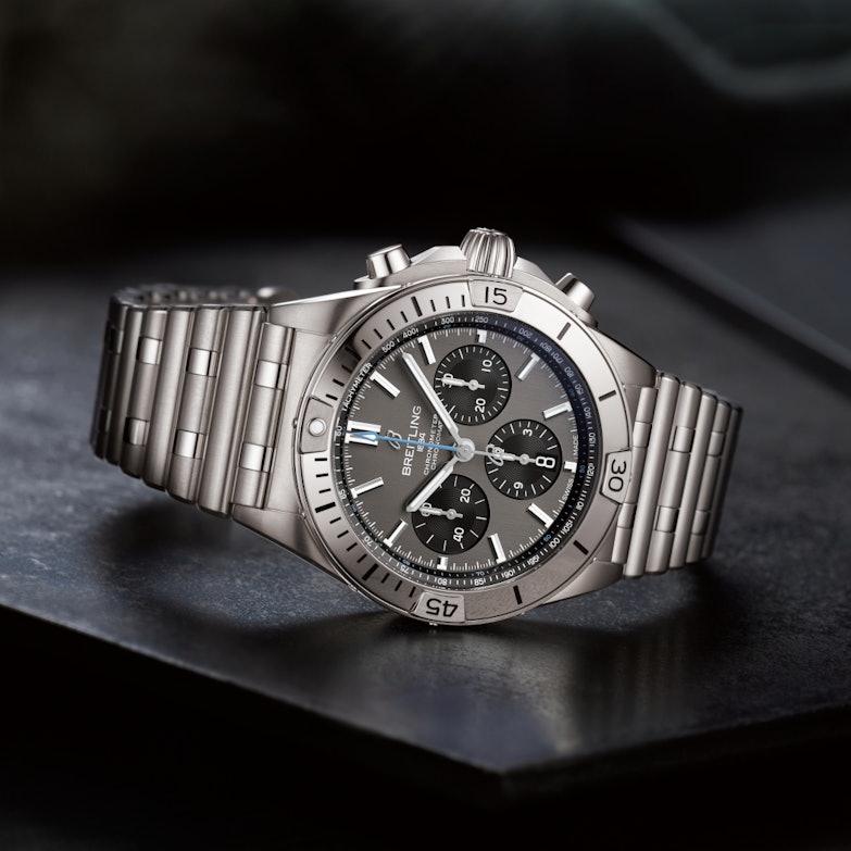 News Neuheiten 2024 - Breitling Chronomat B01 44 Bildgalerie 2