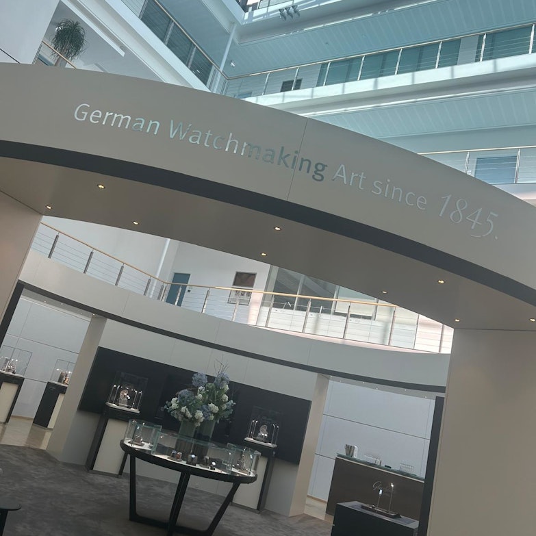 Eintritt in die gläserne Manufaktur